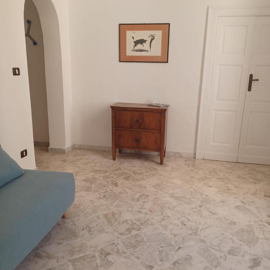 Don Goffredo Monopoli Bagian luar foto